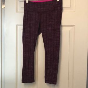 Lululemon mid rise crop leggings